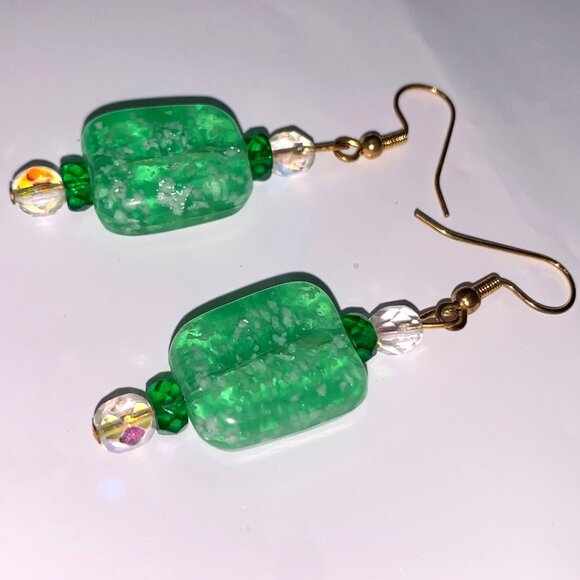 Emerald Green  Earring /dangle/ hand crafted - Picture 1 of 3